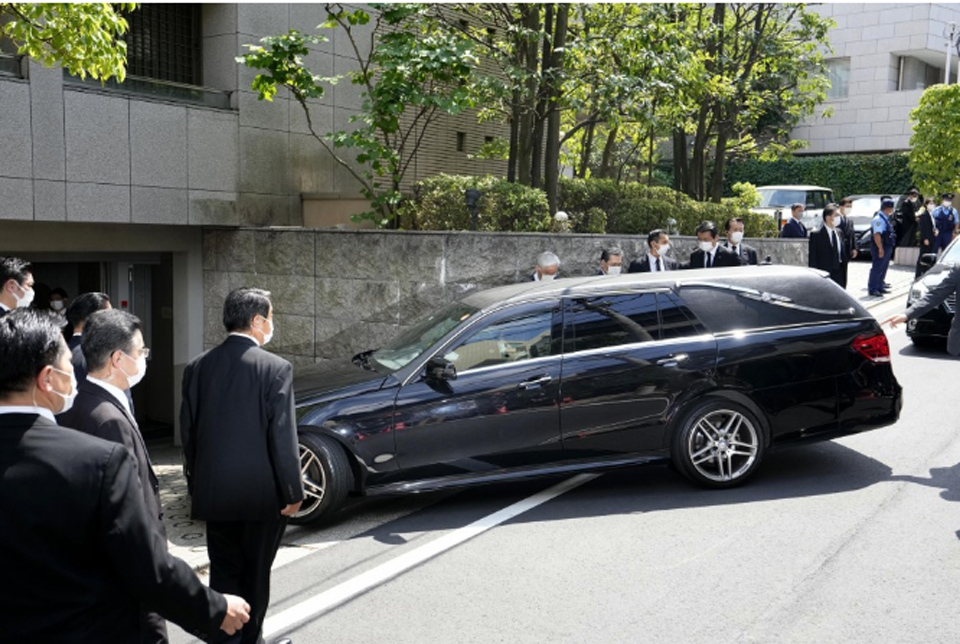 Thi hài cựu Thủ tướng Nhật Bản Shinzo Abe được đưa về tới nhà sau bị ám sát